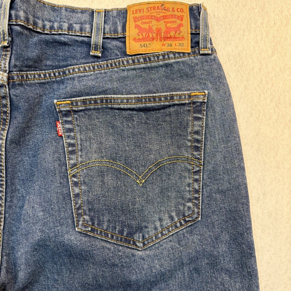 Levis 541 Jeans Mens 39x30 Blue Athletic Tapered Medium Wash Denim Pants - Picture 11 of 16